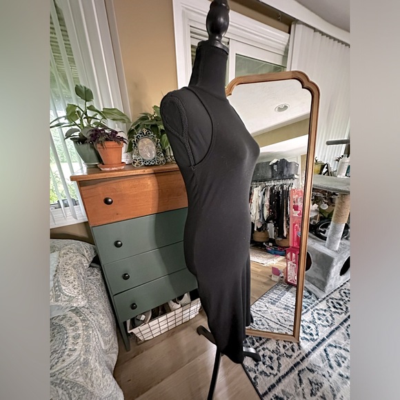 Forever 21 Midi Contour Black Dress - Picture 5 of 7